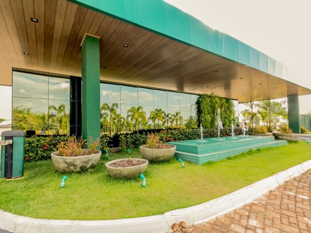 Casa Térrea com 4 quartos para venda na Reserva da Coroa no Condomínio Portal do Sol Green em Goiânia - Foto