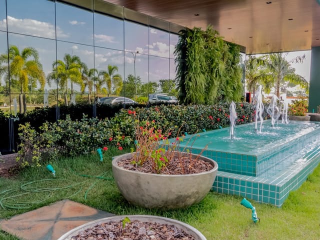 Casa Térrea com 4 quartos para venda na Reserva da Coroa no Condomínio Portal do Sol Green em Goiânia - Foto