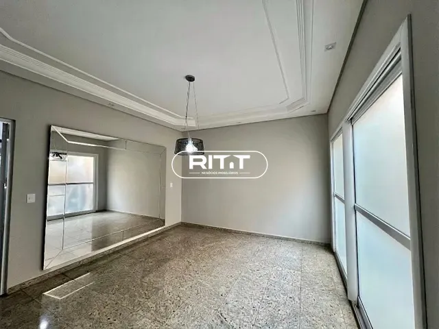 Casa com 300m² 3 quartos e 5 banheiros, à venda, no bairro Parque Rural Fazenda Santa Cândida em Campinas