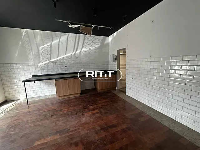Casa com 320m², à venda, no bairro Cambuí em Campinas