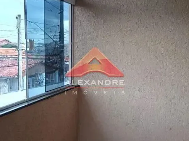 Casa com 10m² 3 quartos e 1 banheiro, à venda, no bairro Jardim Ismênia em São José Dos Campos