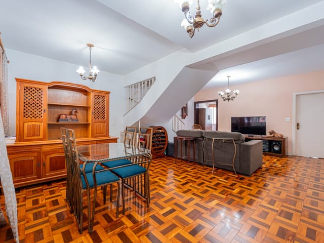 Casa com 180m² 3 quartos e 4 banheiros, à venda, no bairro Planalto Paulista em São Paulo