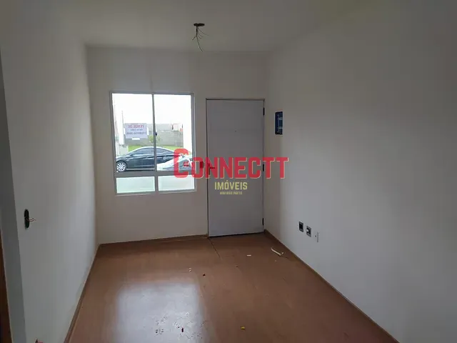 Casa 2 quartos e 1 banheiro, à venda, no bairro Santa Iria em Ribeirão Preto