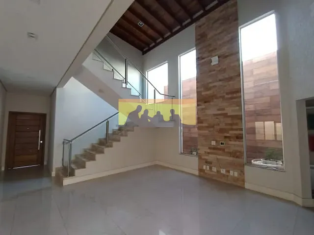 Casa com 300m² 3 quartos e 3 banheiros, à venda, no bairro Betel em Paulínia
