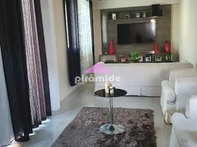 Casa com 500m² 5 quartos e 5 banheiros, à venda, no bairro Village das Flores em Caçapava