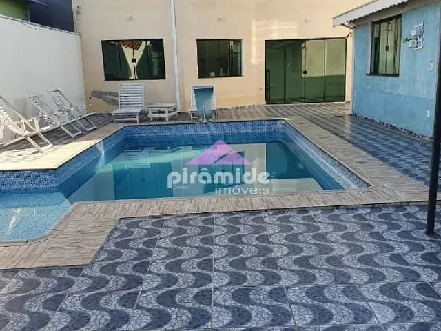 Casa com 500m² 5 quartos e 5 banheiros, à venda, no bairro Village das Flores em Caçapava