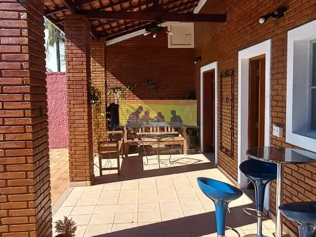 Casa com 450m² 1 quarto e 1 banheiro, à venda, no bairro Cidade Universitária em Campinas