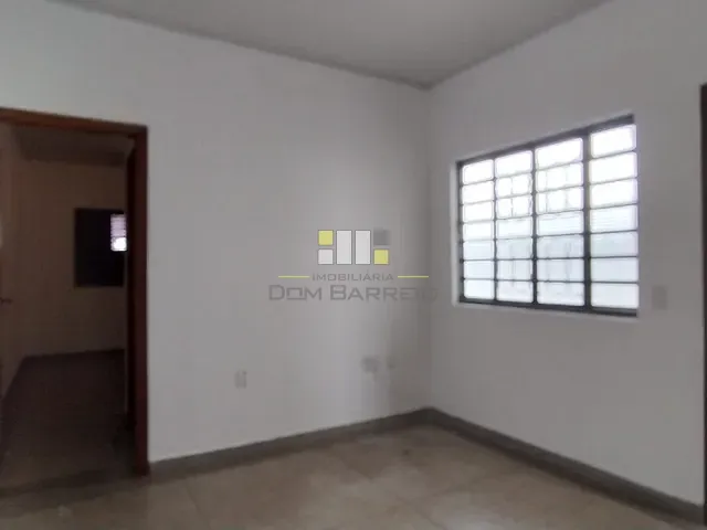 Casa para alugar, no bairro Centro em Sumaré