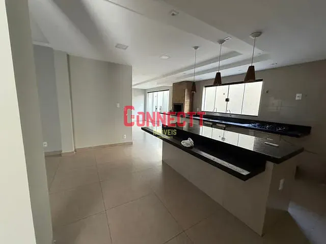Casa com 250m² 3 quartos e 5 banheiros, à venda, no bairro Jardim Alexandre Balbo em Ribeirão Preto