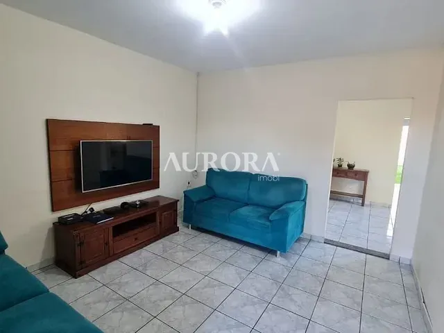 Casa com 300m² 3 quartos e 2 banheiros, à venda, no bairro Bandeirantes em Londrina