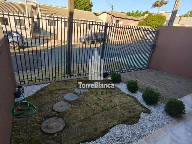Casa com 48m² 2 quartos e 1 banheiro, à venda, no bairro Ronda em Ponta Grossa