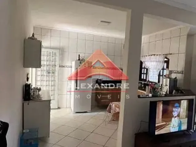 Casa com 140m² 2 quartos e 2 banheiros, à venda, no bairro Residencial Santa Paula em Jacareí