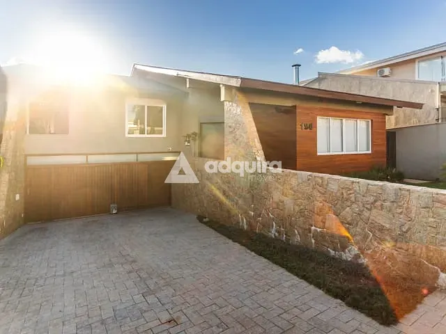 Casa com 627m² 4 quartos e 6 banheiros, à venda, no bairro Estrela em Ponta Grossa