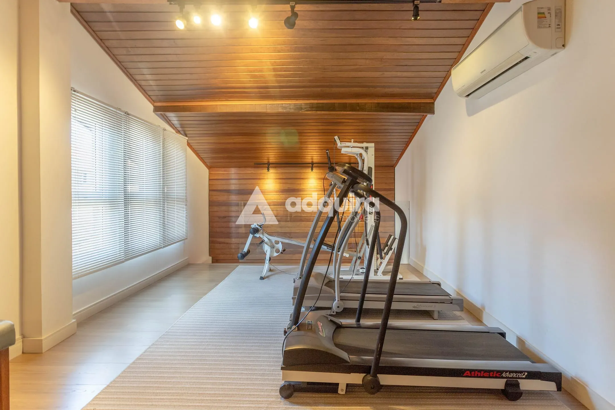 Casa, 4 quartos, 289 m² - Foto 32