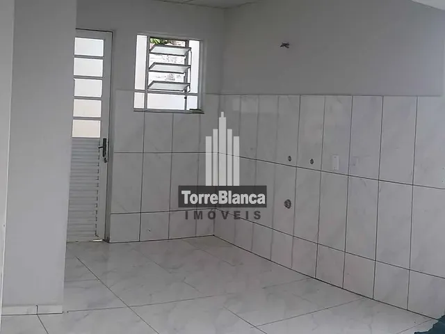 Casa 2 quartos e 1 banheiro, à venda, no bairro Neves em Ponta Grossa