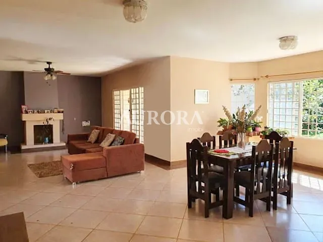 Casa com 500m² 3 quartos e 3 banheiros, à venda, no bairro Granville Parque Residencial em Londrina