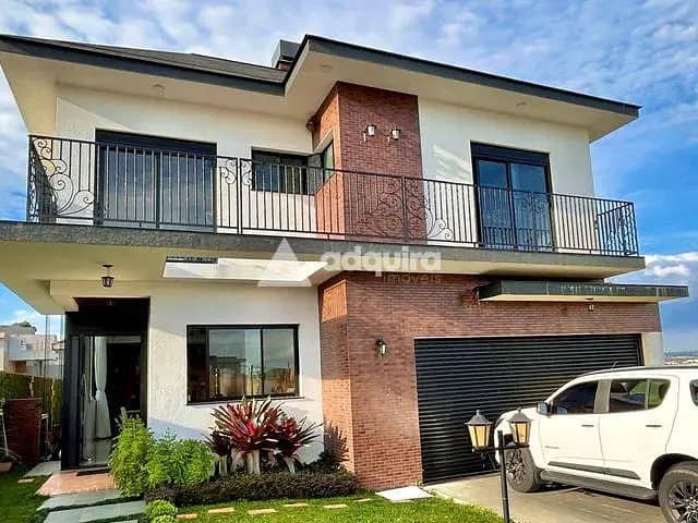 Casa com 330m² 3 quartos e 4 banheiros, à venda, no bairro Jardim Carvalho em Ponta Grossa