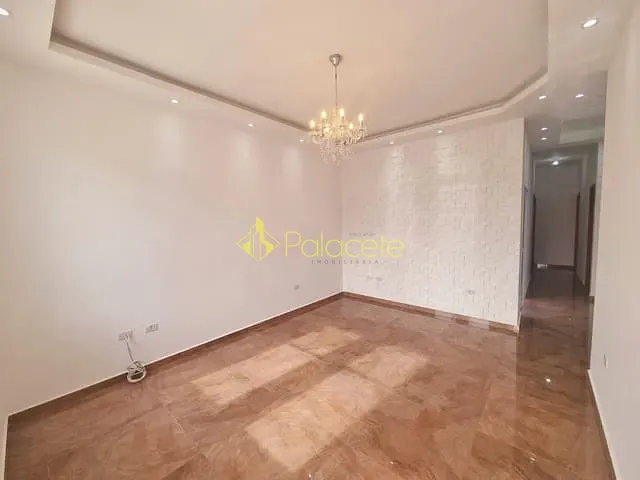 Casa com 200m² 3 quartos e 2 banheiros, à venda, no bairro Parque São Domingos em Pindamonhangaba