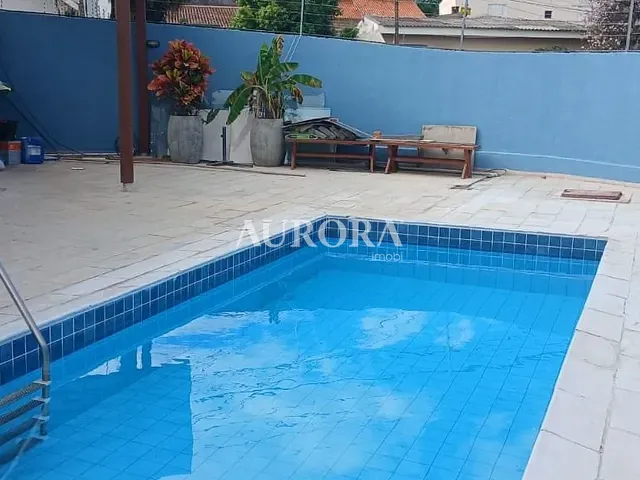 Casa com 550m² 5 quartos e 5 banheiros, para alugar, no bairro Bancários em Londrina