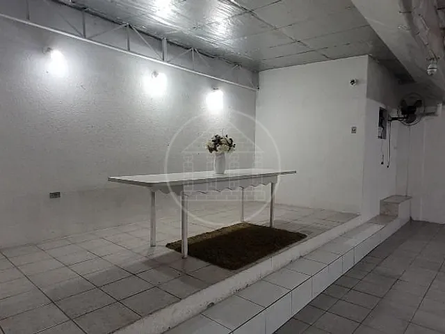 Casa com 500m² 3 quartos e 4 banheiros, à venda ou para alugar, no bairro Veleiros em São Paulo