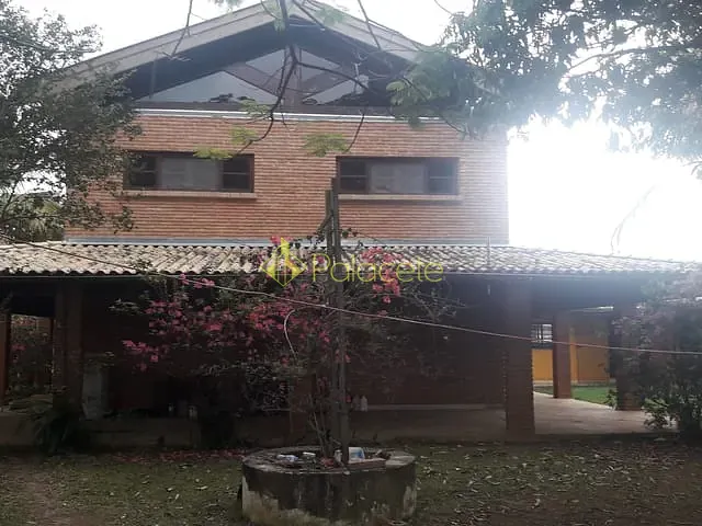 Casa com 3000m² 3 quartos e 1 banheiro, à venda, no bairro Parque Lago Azul em Pindamonhangaba