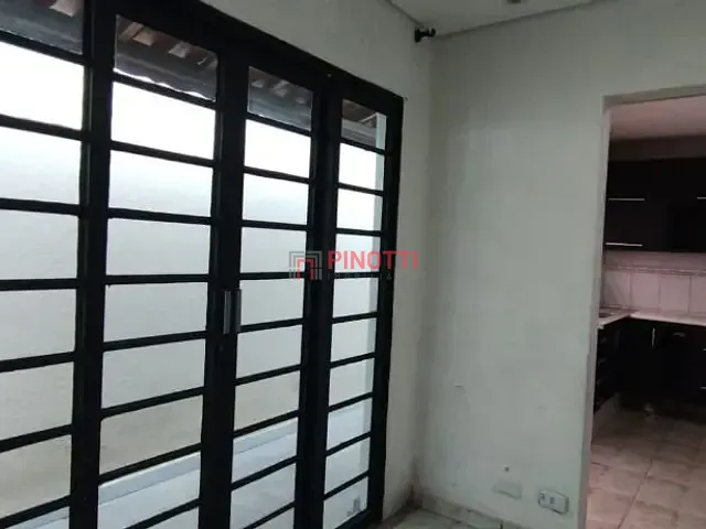 Casa 2 quartos e 1 banheiro, à venda, no bairro Jardim Brasilândia em São Bernardo do Campo