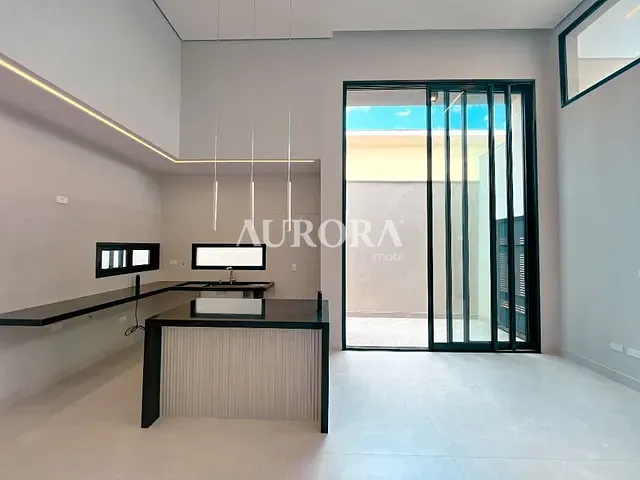 Casa com 210m² 3 quartos e 3 banheiros, à venda ou para alugar, no bairro Dom Pedro em Londrina
