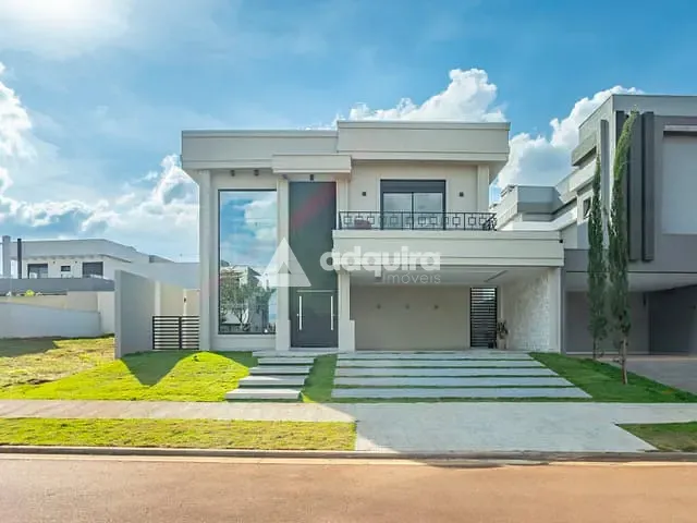 Casa com 300m² 3 quartos e 4 banheiros, à venda, no bairro Jardim Carvalho em Ponta Grossa
