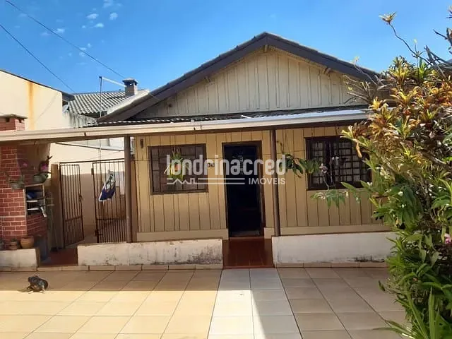 Casa com 300m² 3 quartos e 2 banheiros, à venda, no bairro Leonor em Londrina