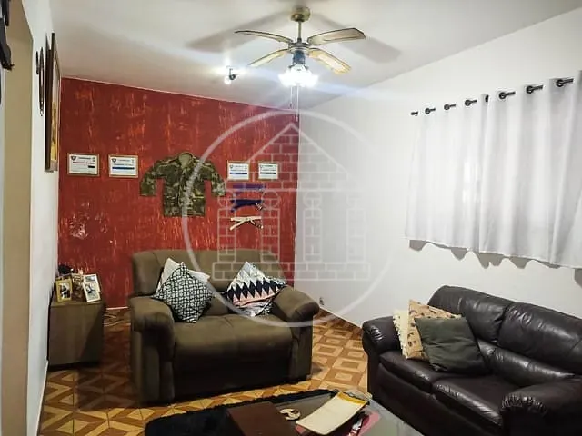 Casa com 300m² 3 quartos e 2 banheiros, à venda, no bairro Vila Campo Grande em São Paulo