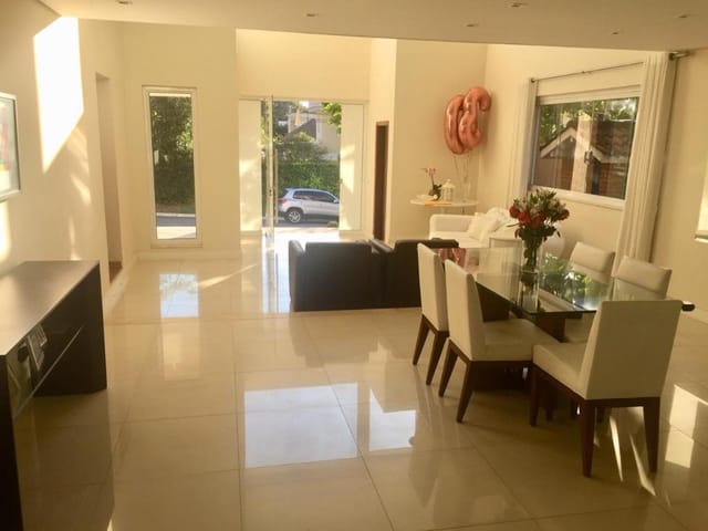 Casa com 560m² 4 quartos e 5 banheiros, à venda, no bairro Alphaville Residencial Dois em Barueri