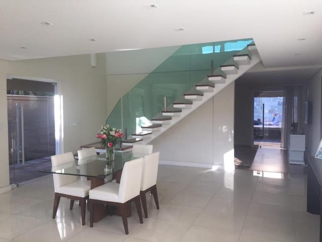 Casa com 560m² 4 quartos e 5 banheiros, à venda, no bairro Alphaville Residencial Dois em Barueri