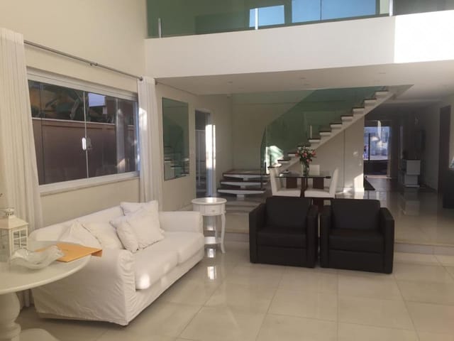 Casa com 560m² 4 quartos e 5 banheiros, à venda, no bairro Alphaville Residencial Dois em Barueri