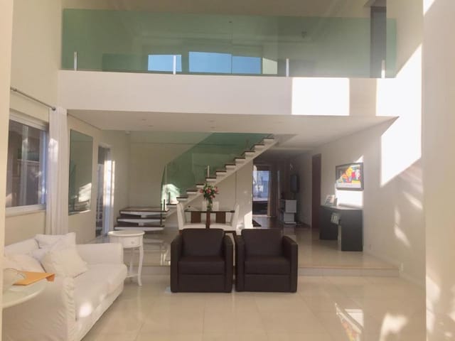 Casa com 560m² 4 quartos e 5 banheiros, à venda, no bairro Alphaville Residencial Dois em Barueri