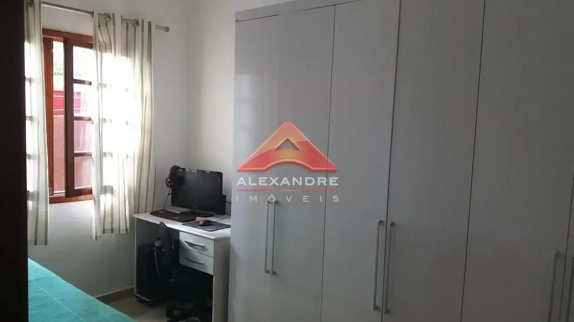 Casa, 3 quartos, 390 m² - Foto 2