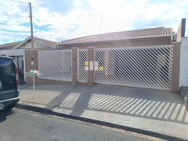 Casa 3 quartos e 2 banheiros, à venda, no bairro Parque Residencial Casarão em Sumaré