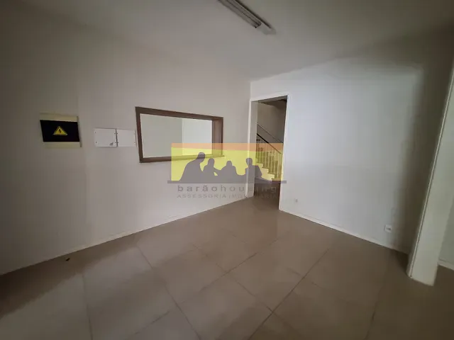 Casa com 338m², para alugar, no bairro Vila Itapura em Campinas