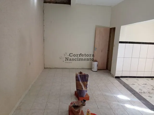 Casa com 1m² 3 quartos e 2 banheiros, à venda, no bairro Jardim Santo Antônio da Boa Vista em Jacareí