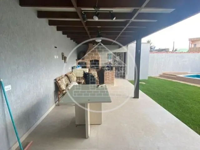 Casa com 300m² 2 quartos e 2 banheiros, à venda, no bairro Jardim Bopiranga em Itanhaém
