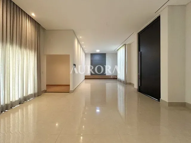 Casa com 665m² 4 quartos e 5 banheiros, à venda, no bairro Jardim Tarobá em Cambé