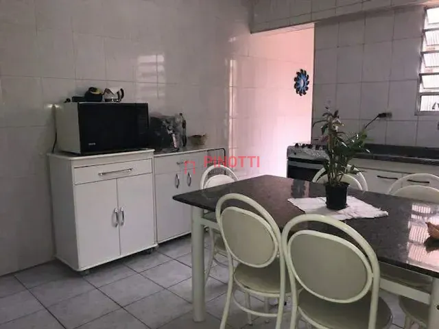 Casa 2 quartos e 2 banheiros, à venda, no bairro Osvaldo Cruz em São Caetano do Sul