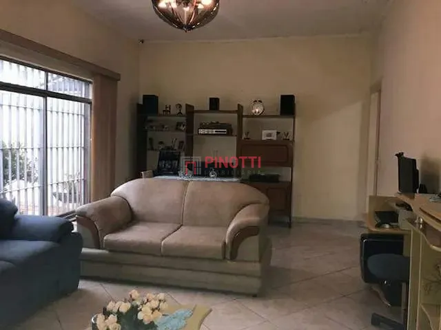 Casa 2 quartos e 2 banheiros, à venda, no bairro Osvaldo Cruz em São Caetano do Sul