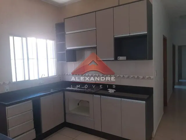 Casa com 125m² 3 quartos e 2 banheiros, à venda, no bairro Conjunto Residencial Galo Branco em São José Dos Campos
