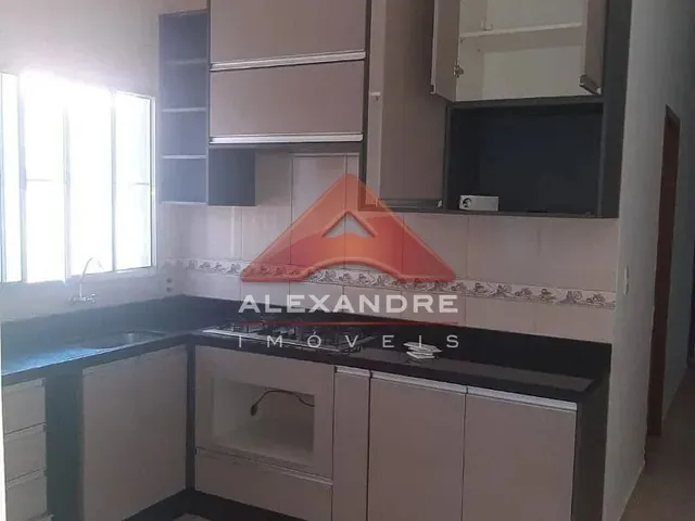 Casa com 125m² 3 quartos e 2 banheiros, à venda, no bairro Conjunto Residencial Galo Branco em São José Dos Campos