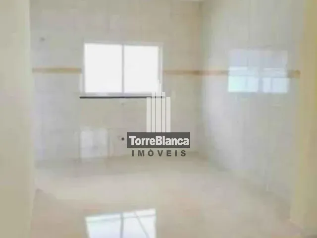 Casa 2 quartos e 1 banheiro, à venda, no bairro Cará-cará em Ponta Grossa
