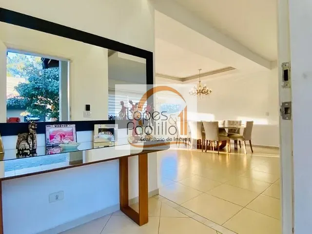 Casa com 800m² 3 quartos e 4 banheiros, à venda, no bairro Loteamento Quintas de São Francisco em Atibaia