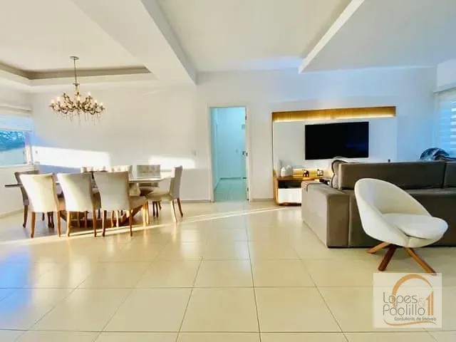 Casa com 800m² 3 quartos e 4 banheiros, à venda, no bairro Loteamento Quintas de São Francisco em Atibaia