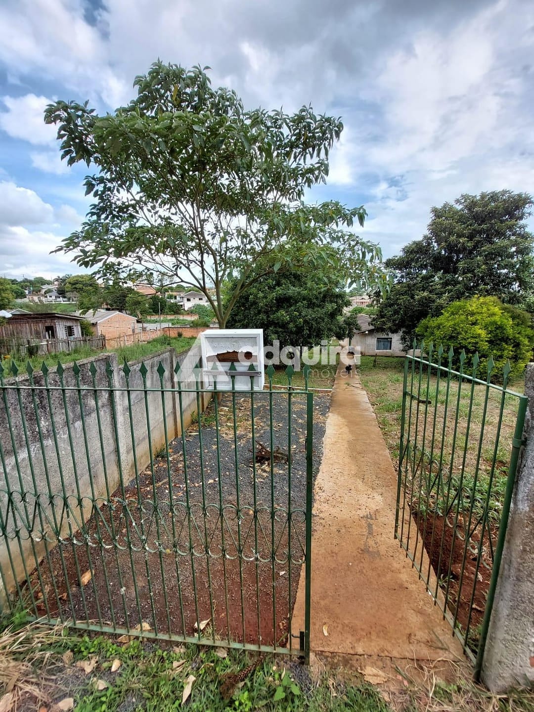 Casa à venda com 3 quartos, 62m² - Foto 2