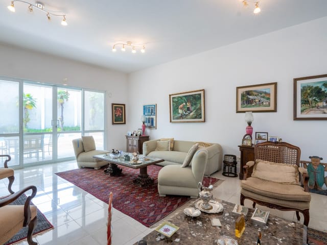 Casa com 800m² 4 quartos e 6 banheiros, à venda, no bairro Jardim Leonor em São Paulo