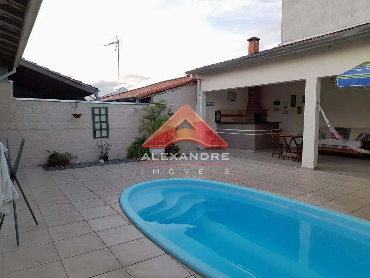 Casa, 2 quartos, 116 m² - Foto 1